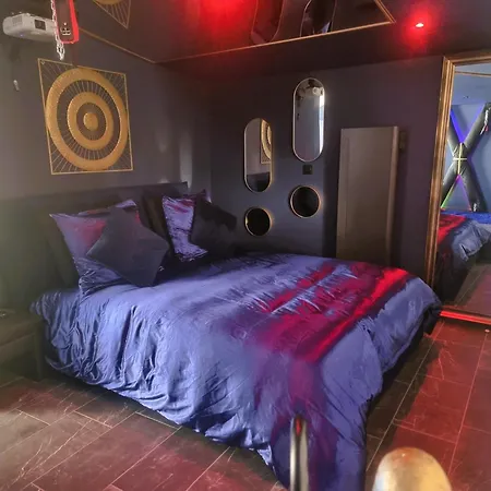 Love Room 3* La Comte